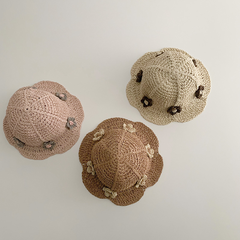 Annie & Charles – Engroshandel Bøllehat – til børn – Annie & Charles® sommerhat med papyrusblomster1