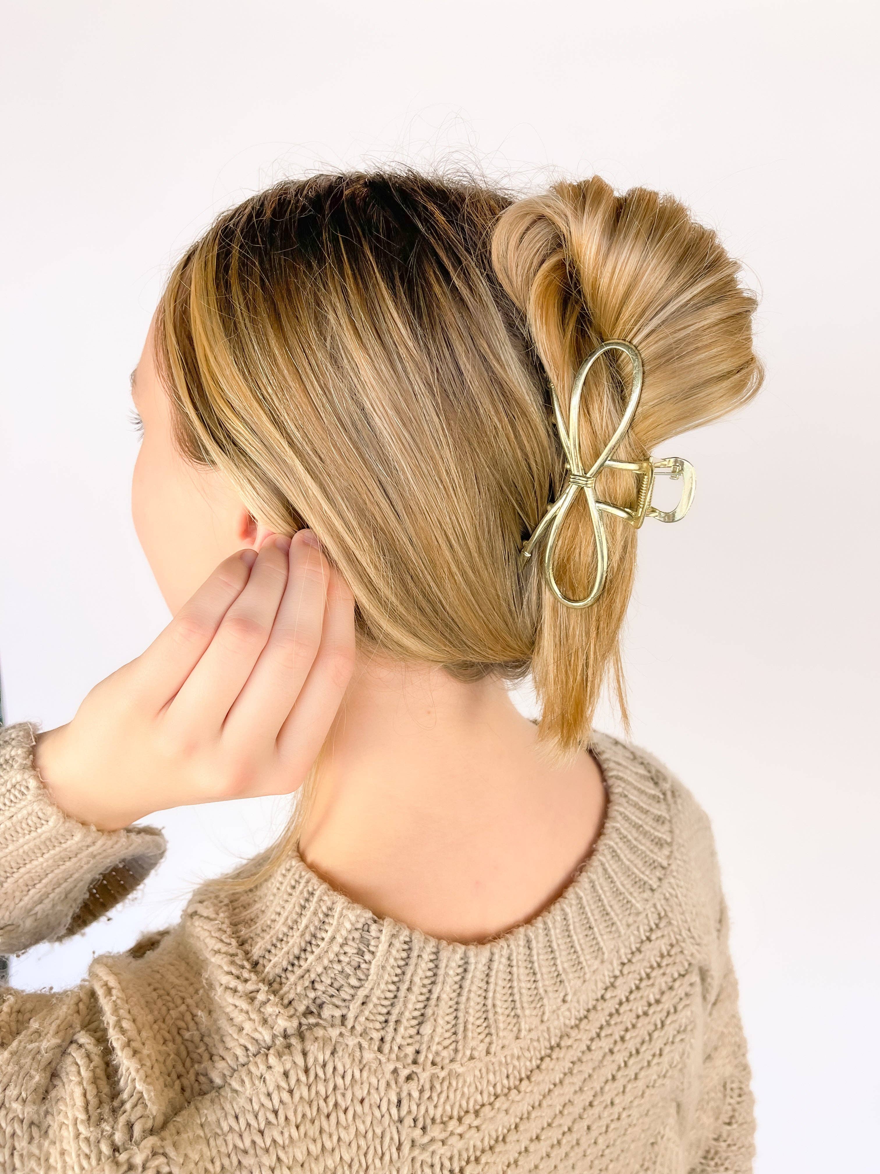 Lilac Market Headbands - Wholesale Hair Clip - Women's - Invisible String Clip0