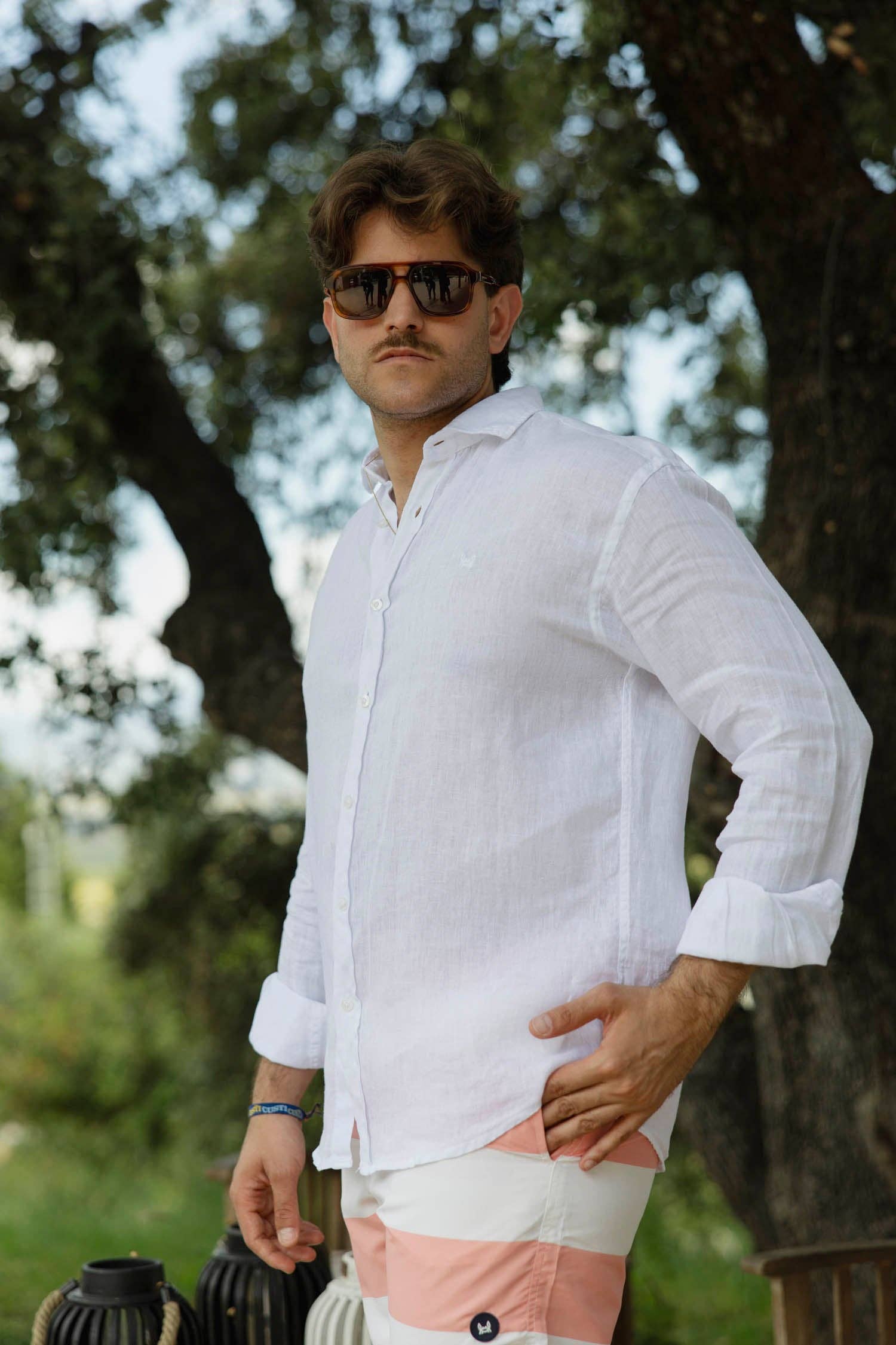 Custi Mikelo: Men's Clothing & Christmas Gifts - Wholesale Button Down Shirt - Men's - White Linen Shirt | Lanzarote2