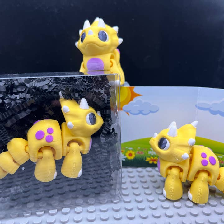 Third St. Studio - Wholesale Fidget Toy - Kids - Triceratops4