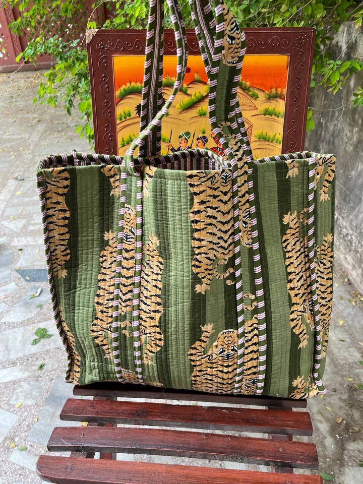 Tiger Printed Quilted Jhola Bag Travel Bag Shoping Women Bag for wholesale by Bhawana Handicrafts