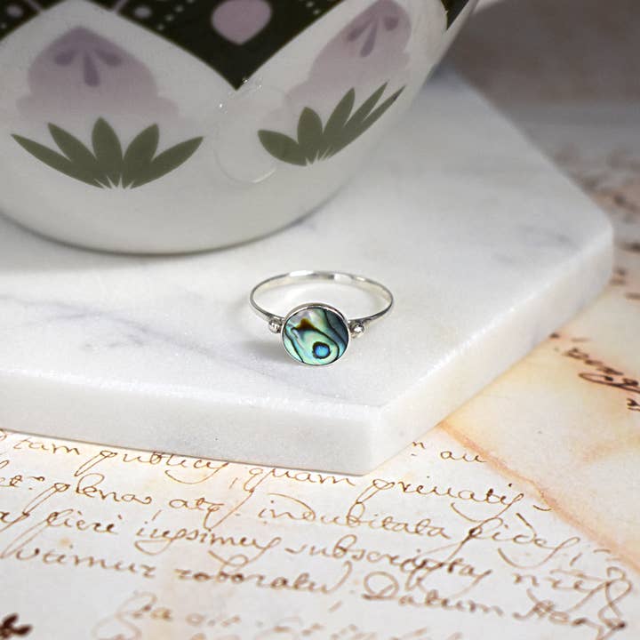 Kali Ma Designs - Sterling Silver Jewellery - Wholesale Cocktail/statement ring - Bronwen round paua shell with ball detail ring