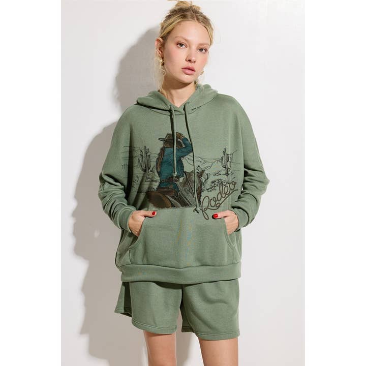 Ensemble de détente à capuche et short Cowgirl Desert pour la vente par Phil Love