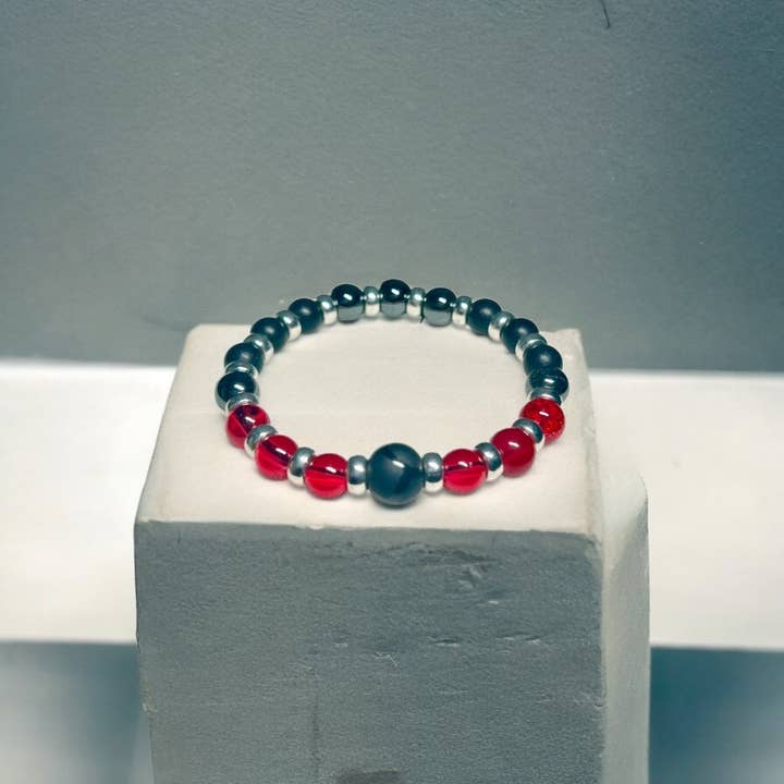 Bracelet à vin rouge pour homme pour la vente par Supr Nova Wrists