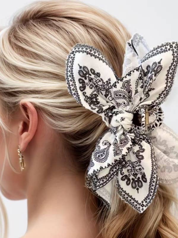 PAISLEY BOHO VINTAGE HAIR CLAW CLIPS | 40H913 and other Purchase Wholesale midi ursa. Free Returns & Net 60 Terms on Faire trending on Faire.