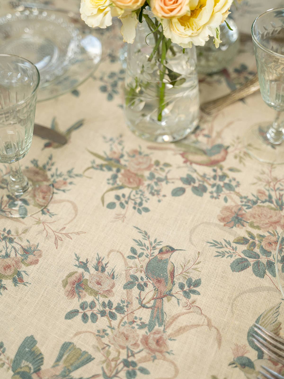 April Cornell - Wholesale Tablecloth - Vienna Linen Tablecloth - Natural1