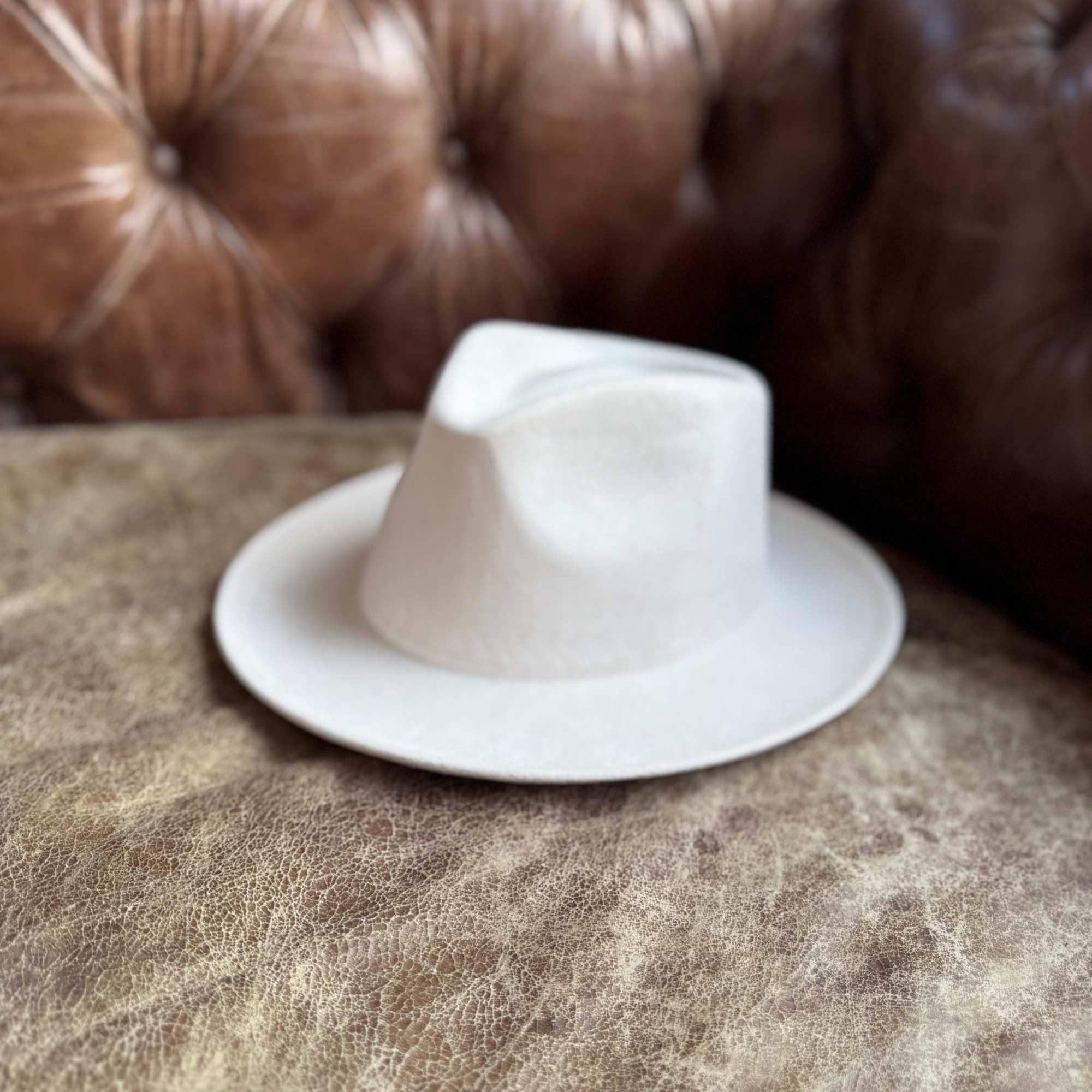Queens INC – wholesale Fedora – Women’s – Stiff Short  Brim Rancher in  Suede Hat14