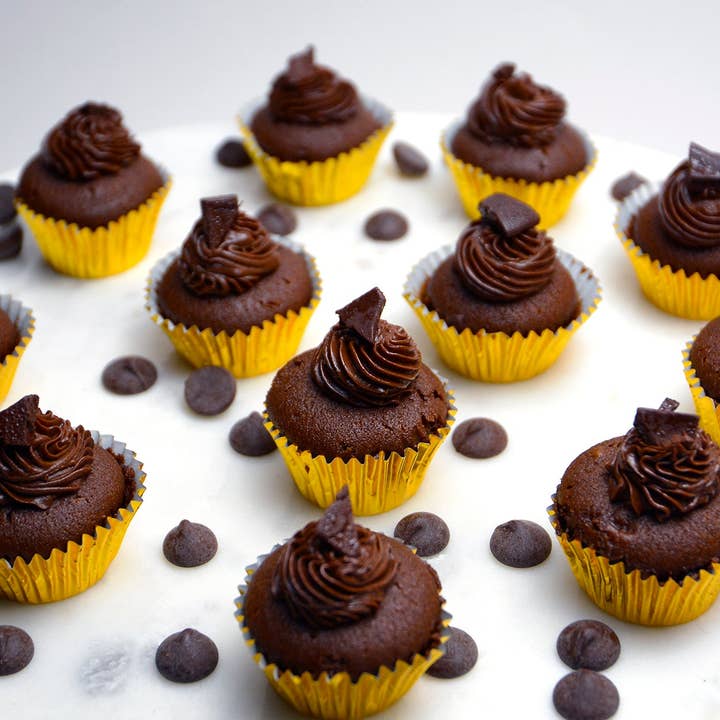 Aloha Bites - Wholesale Cupcake - Cupcakes - Signature Hawaiian Mini 12