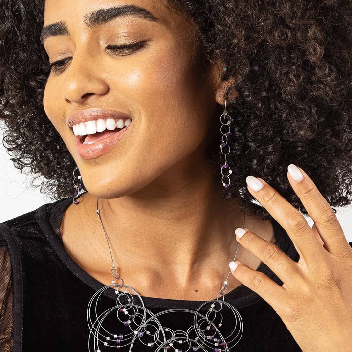 Crochets interlock avec pierres pour la vente par Meghan Patrice Riley