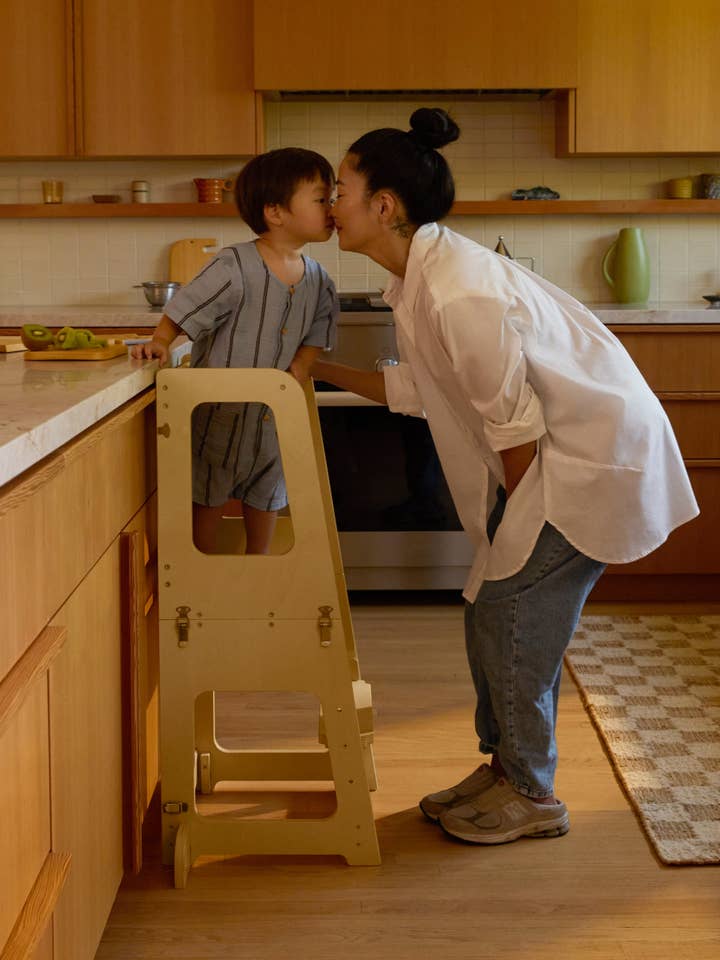 Convertible Toddler Tower for wholesale by Piccalio