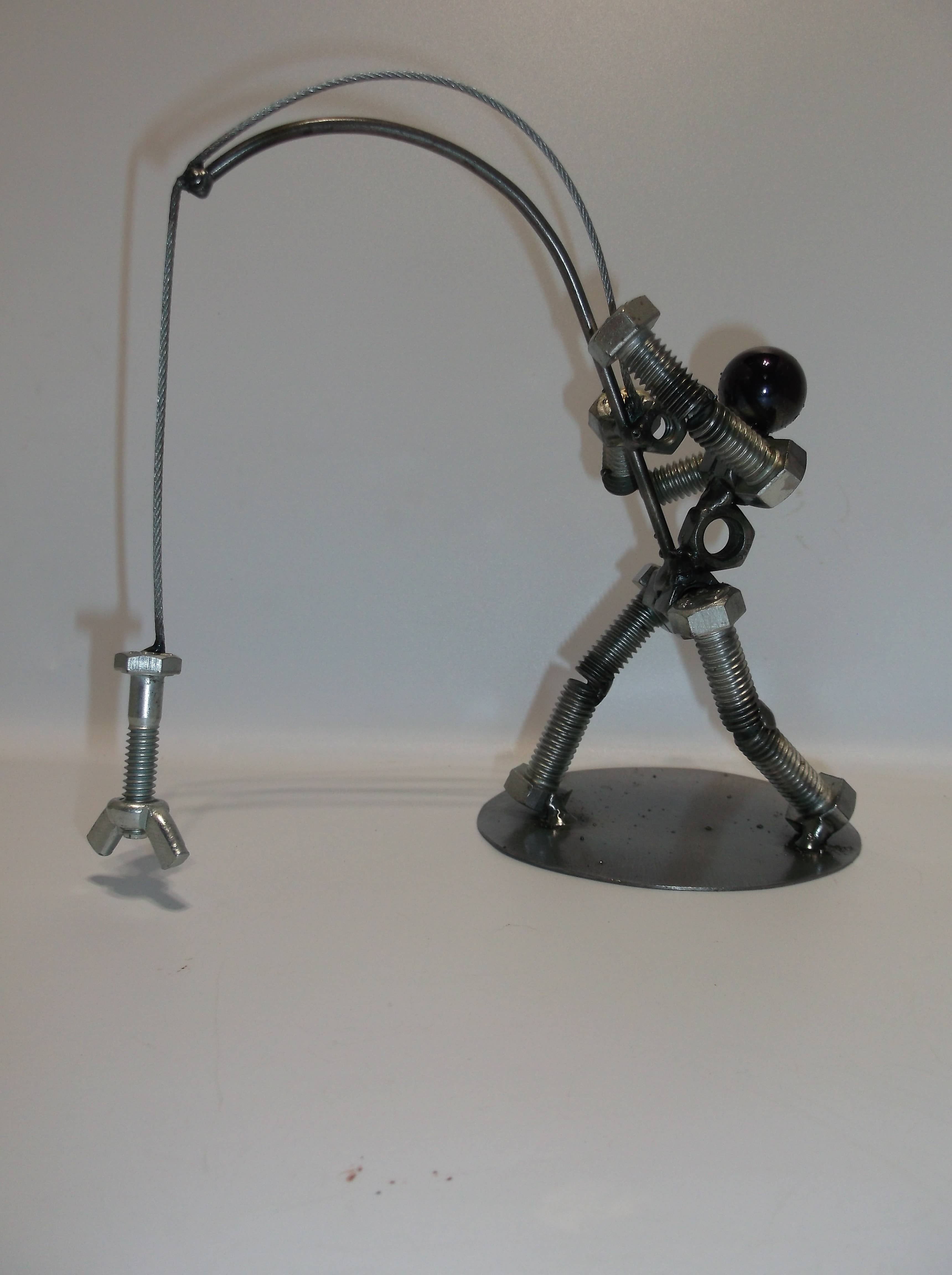 Creations Welded - Vente Figurine décorative - Figurine de pêcheur, pêcheur, verrou en métal, œuvre d'art recyclée3