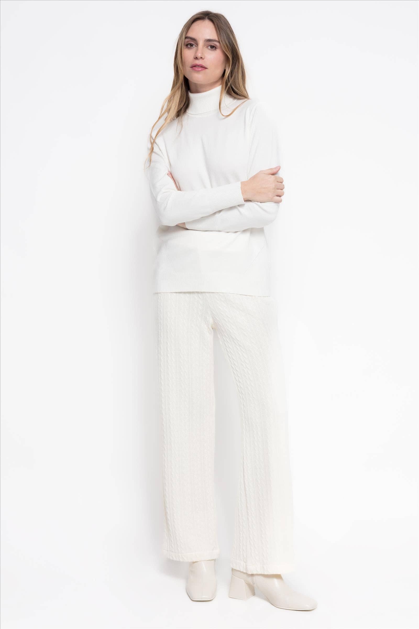 CMS Love - Wholesale Knit Top - Women's - BASIC VISCOSE KNIT TURTLENECK JERSEY B2B5