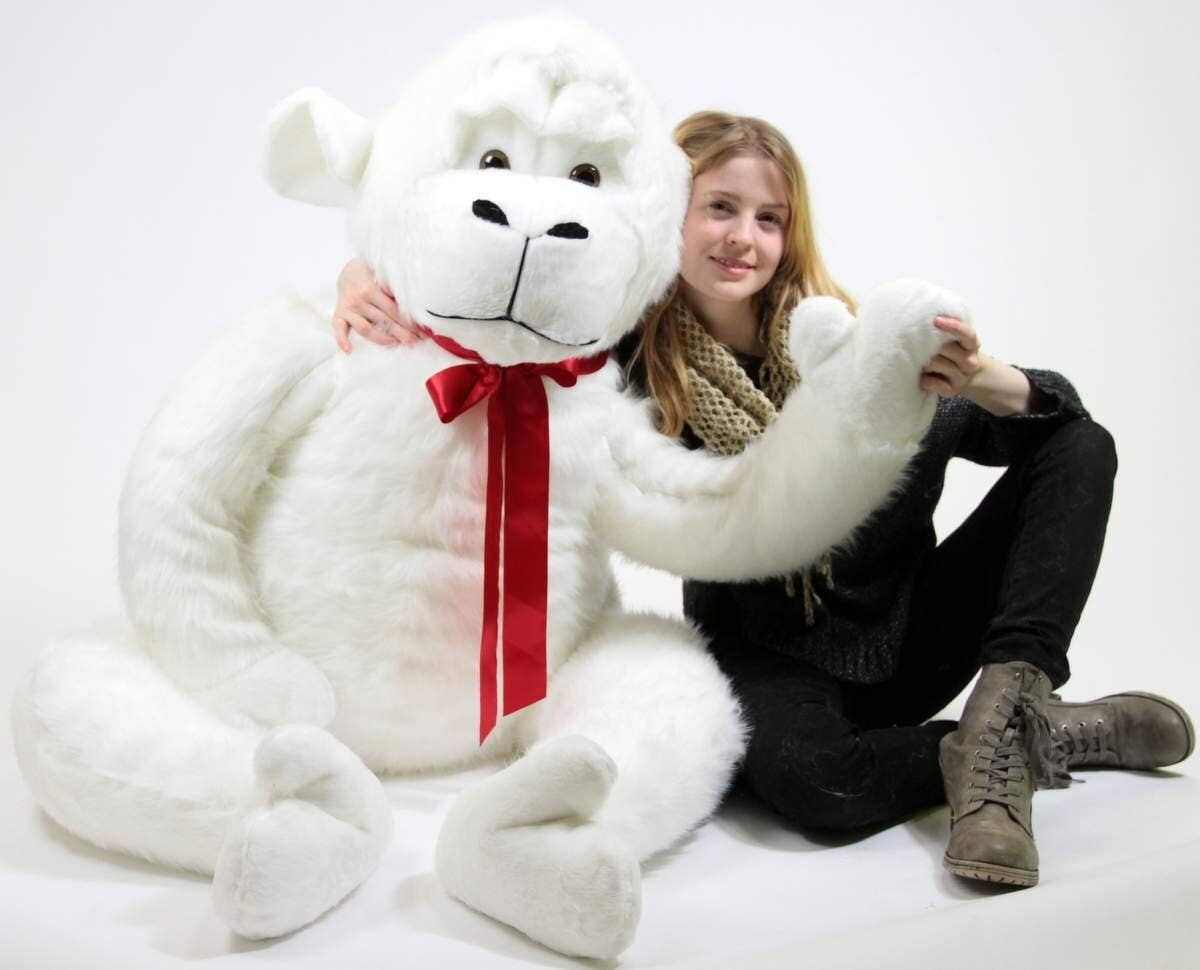 Big Plush - Vente Peluche – enfant et bébé - Gorille géant en peluche blanc de 6 pieds de 72 pouces fabriqué aux États-Unis9