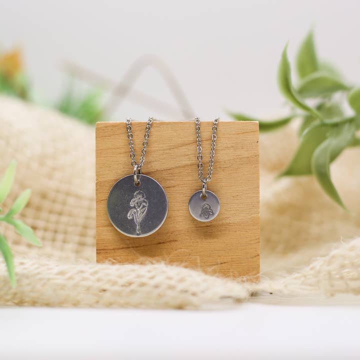 Février - Violet pour la vente par LL Always