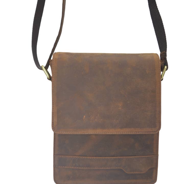 Quality Full Grain Hunter Leather Shoulder/Crossbody Bag. Style No: 51020. for wholesale by hide & chic