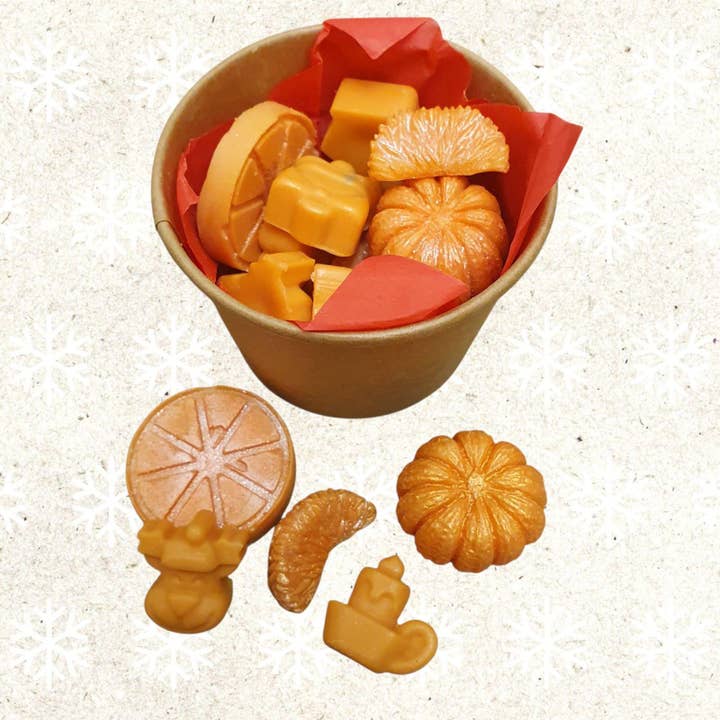 Festive Wax Melts Gift Set with Gingerbread & Winter Scents for wholesale by Eco Candle Lights