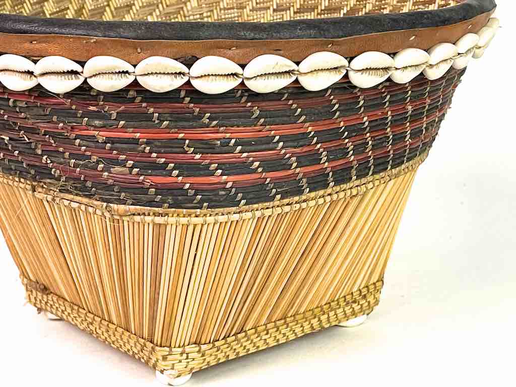 The Niger Bend - Wholesale Basket - Mossi Square-bottom Round-top Leather & Cowrie Shell Trim Straw Basket3