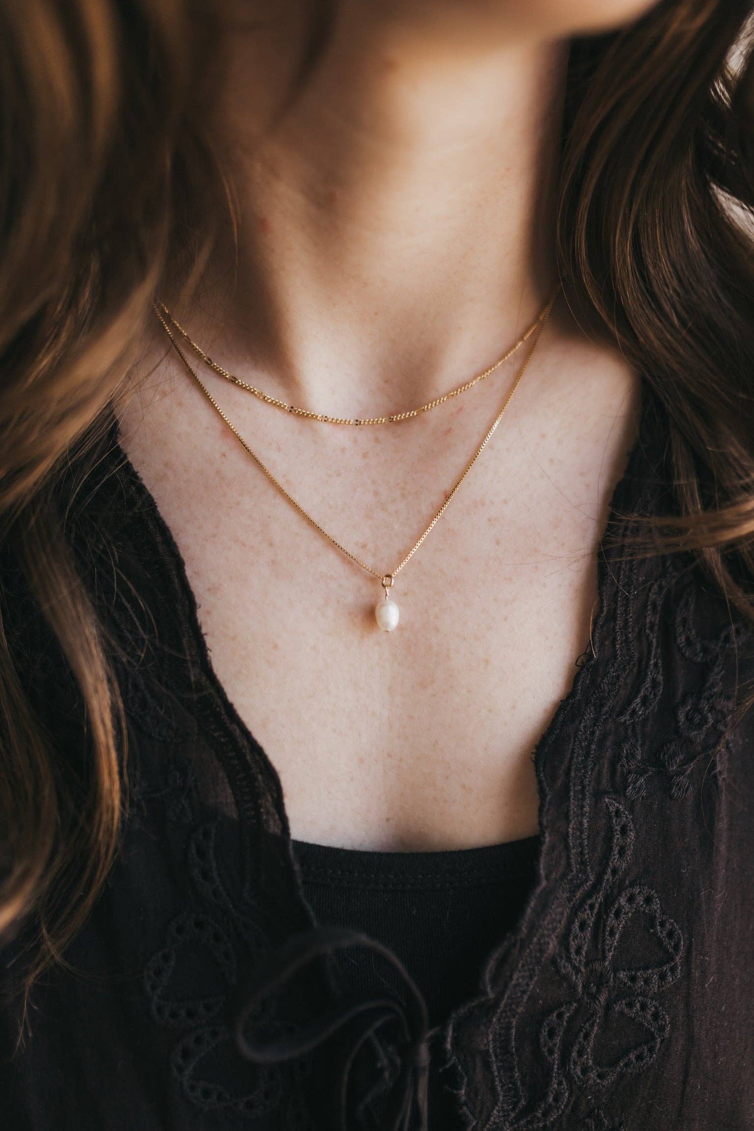 Sydney Rose Co. - Wholesale Pendant/Charm Necklace - Pearl Drop Necklace1