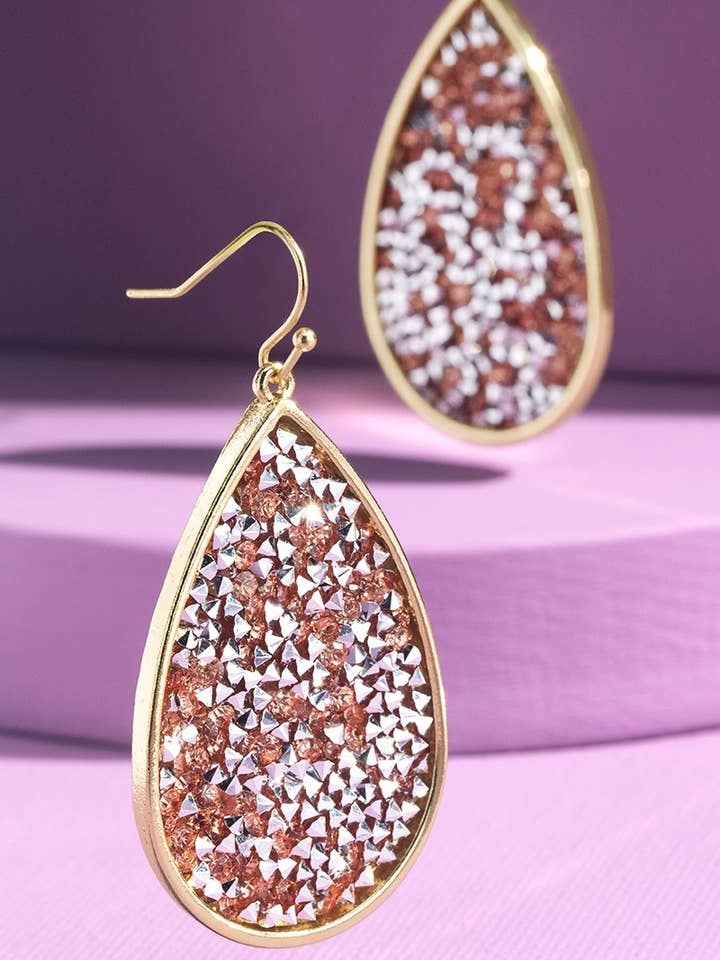 Orecchini a goccia scintillanti per la vendita all'ingrosso da parte di Urbanista Outlet