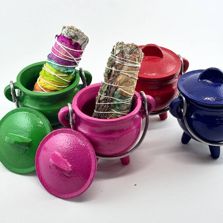 Liv Rocks - Wholesale Meditation Supplies - Cauldron w/ Lid | Cast Iron Smudge Pot | Potion Cauldron