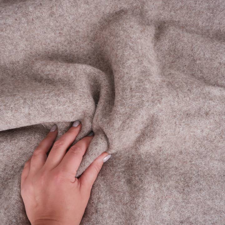 NorraVilla - Wholesale Throw blanket - Wool Blanket - Solid Color Ligh Brown