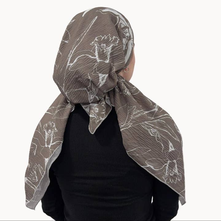 Kakao Påsklilja Förknuten Sjal för wholesale av VALERI