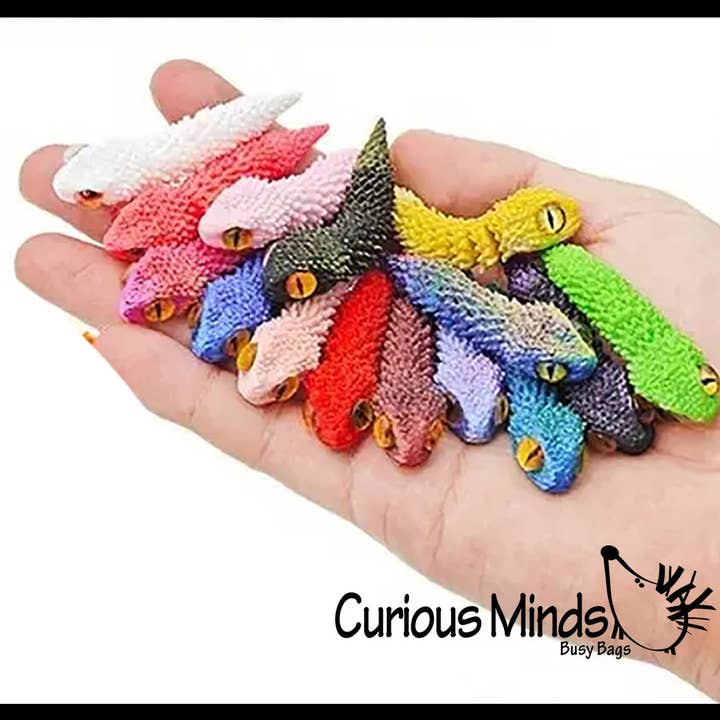 1 3D-printet kort 2" baby slange, bevægelig leddelt for engroshandel hos Curious Minds Toys