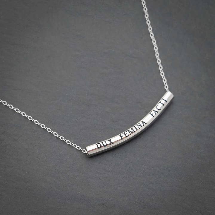 Boutique Academia - Venta al por mayor Collares con colgantes/abalorios - Collar DUX FEMINA FACTI