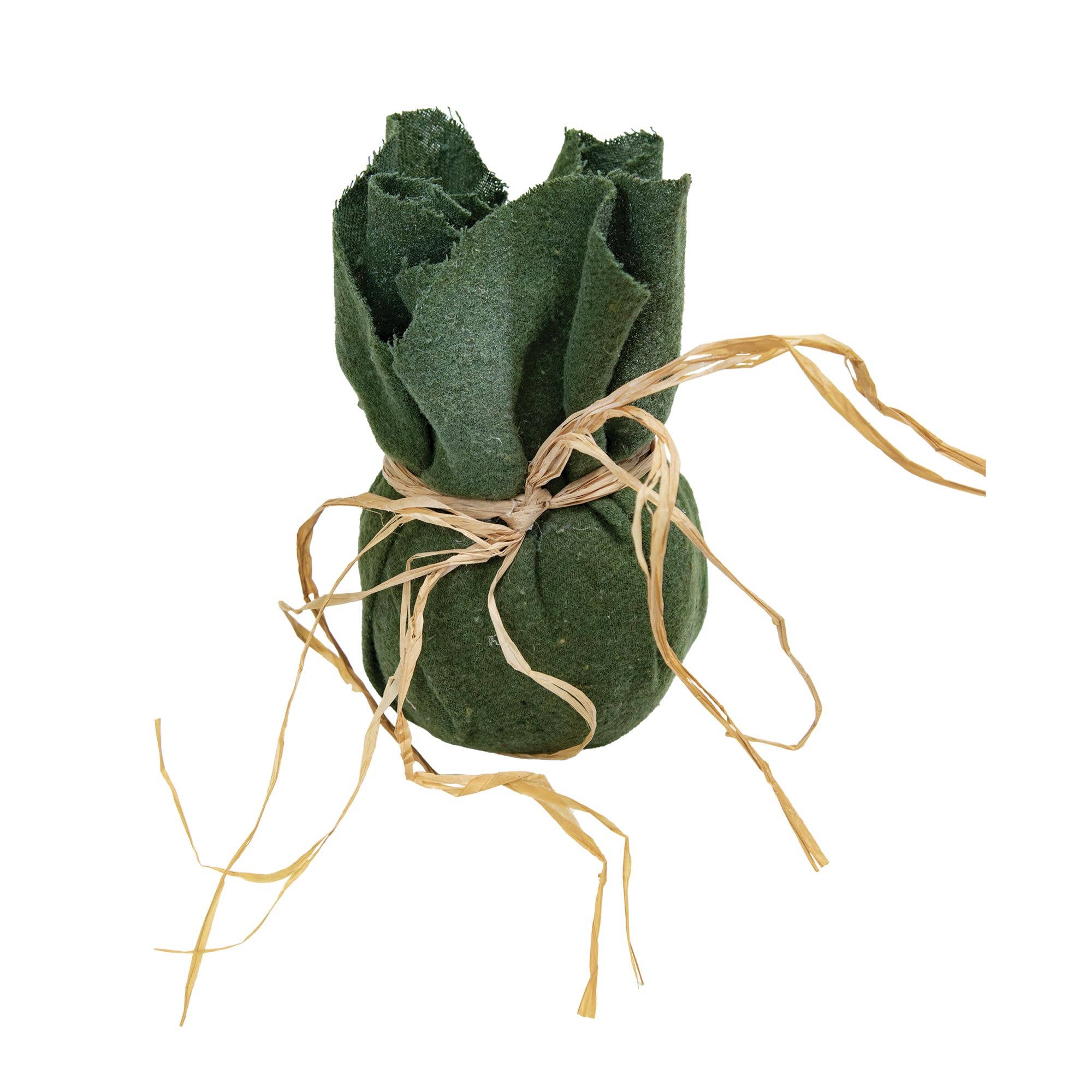 The Hearthside Collection - Venta al por mayor Artículo decorativo de mesa - Set de 3 Verduras de Tela: Lechuga, Rábano y Cebolla3