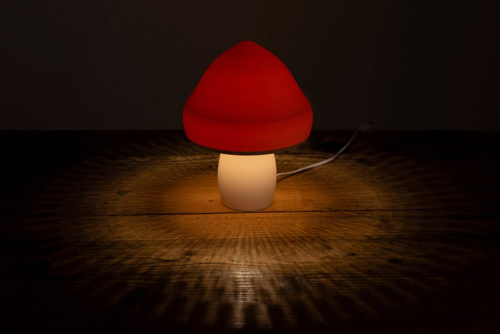 Lucine & Bastien - Wholesale Accent/Desk Lamp - VOLVAIRE - The mushroom that will illuminate your interior9