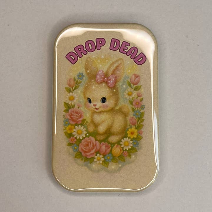 Drop Dead – Ironische statementmagneet met vintage-motief voor wholesale door FAKEBERLIN