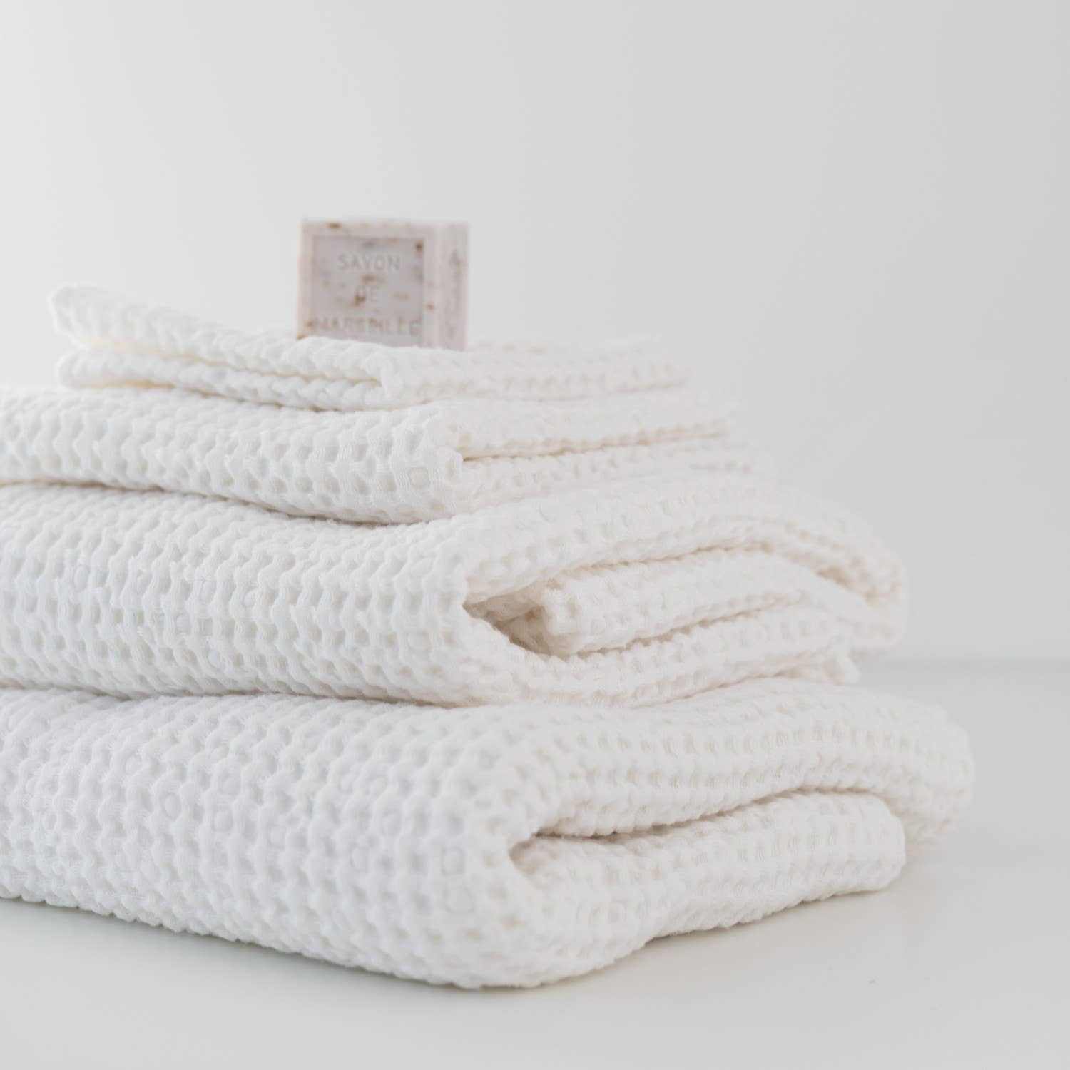 Linen Tales (We cover U.S. import duties) - Wholesale Towel Set - White Linen & Cotton Honeycomb Waffle Towels2