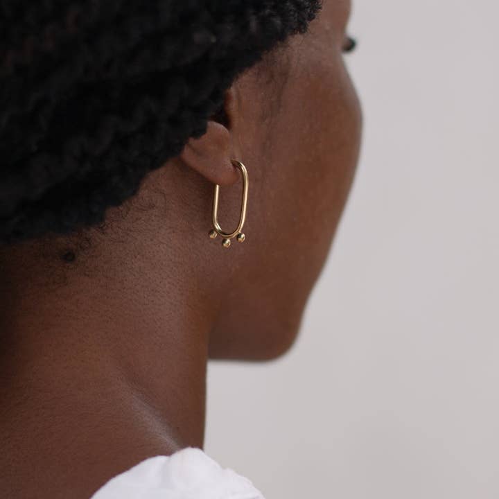 YEWŌ Collective - Wholesale Hoop Earrings - Suzya Earrings2