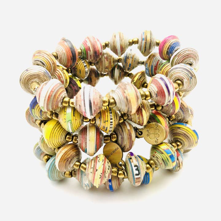 Cardboard box bracelets, small beads für den Großhandel von Our Market