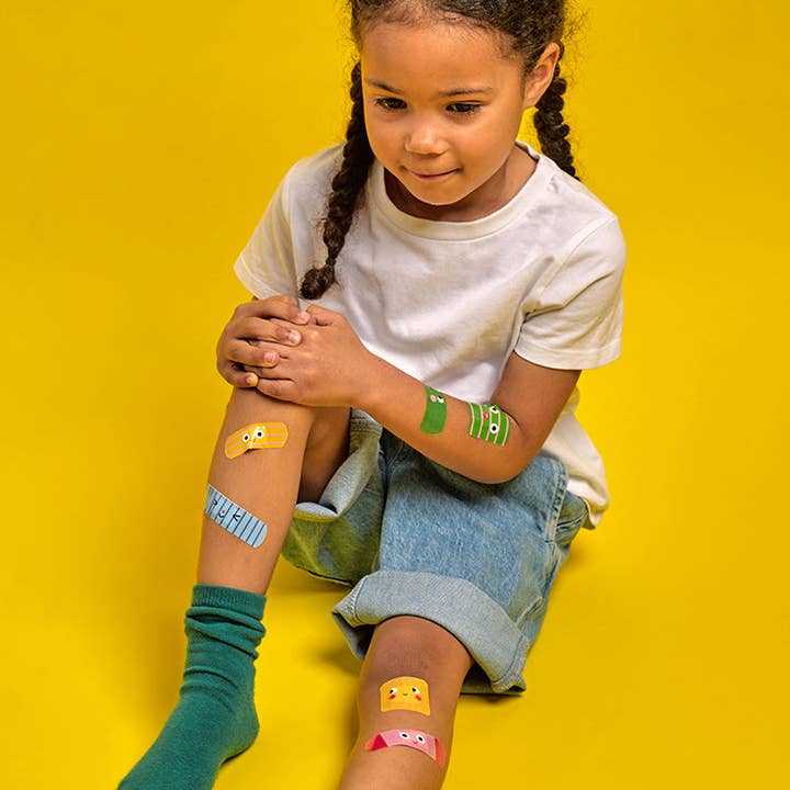 Kikkerland Design Inc - Wholesale Bandaids/Bandages - Kids & Baby - Kidoki OuchyFriend Adhesive Bandage2