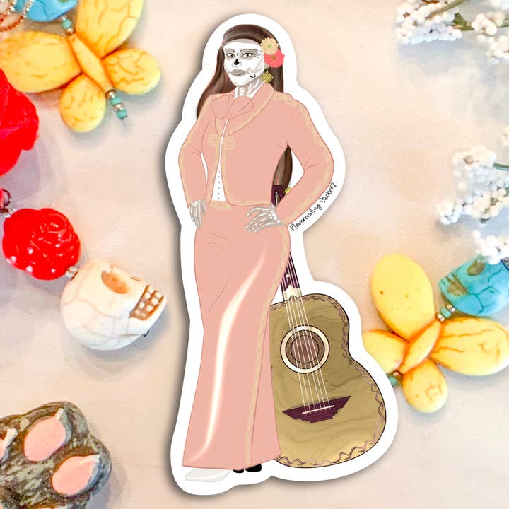 Autocollants Neverending - Dia De Los Muertos Mariachi Band - Joueuse de guitarron féminine - Autocollant ou aimant en vinyle - 4 x 2 pouces pour la vente par Neverending Stickers