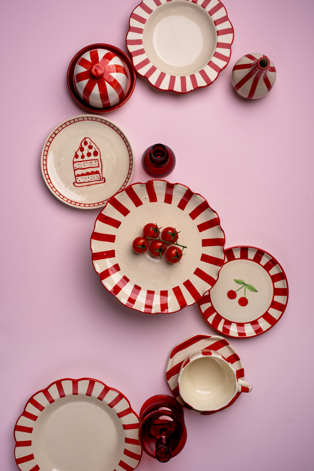 Casa Amarosa - Wholesale Butter Dish - Ceramic Striped Butter Dish - Red ,  5 x 5.5 Inches4