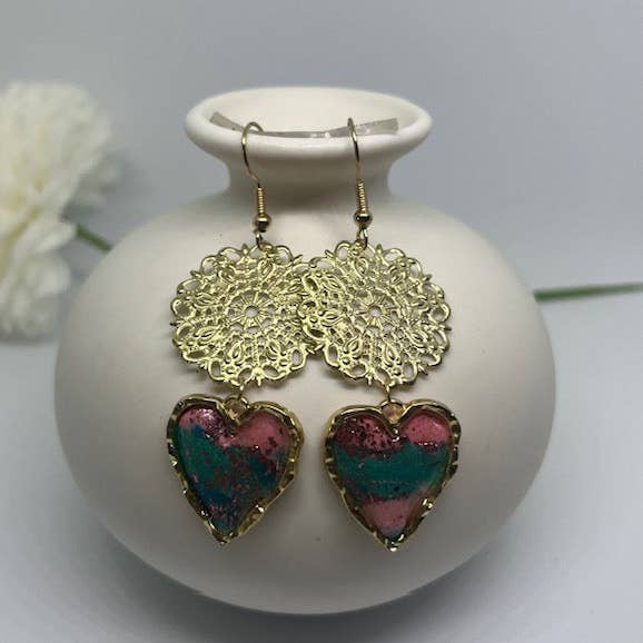 Pink Camo Hearts for wholesale by WEARABLES BY B LLC