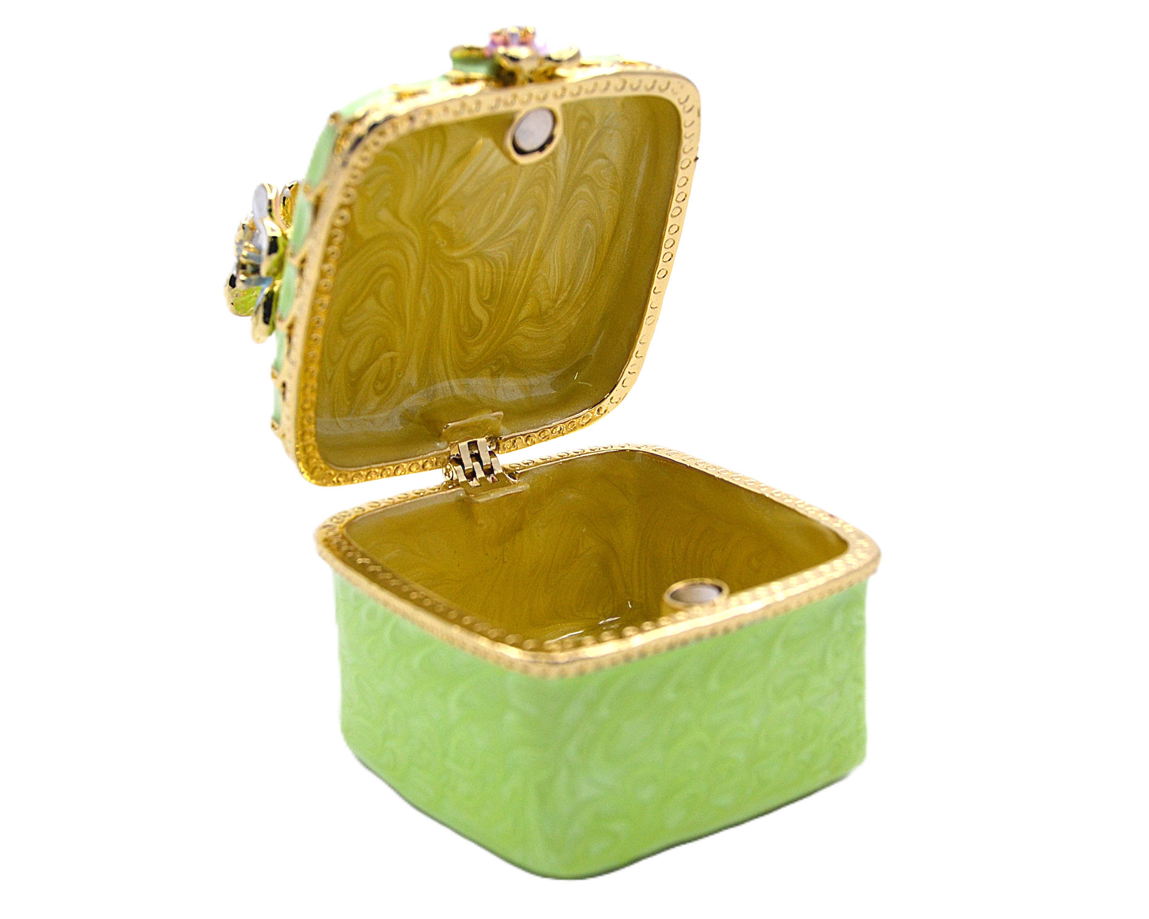 Ciel Collectables – wholesale Smyckeskrin och organisatörer – Dekorativt smyckeskrin med körsbärsblommor. Handgjord.5