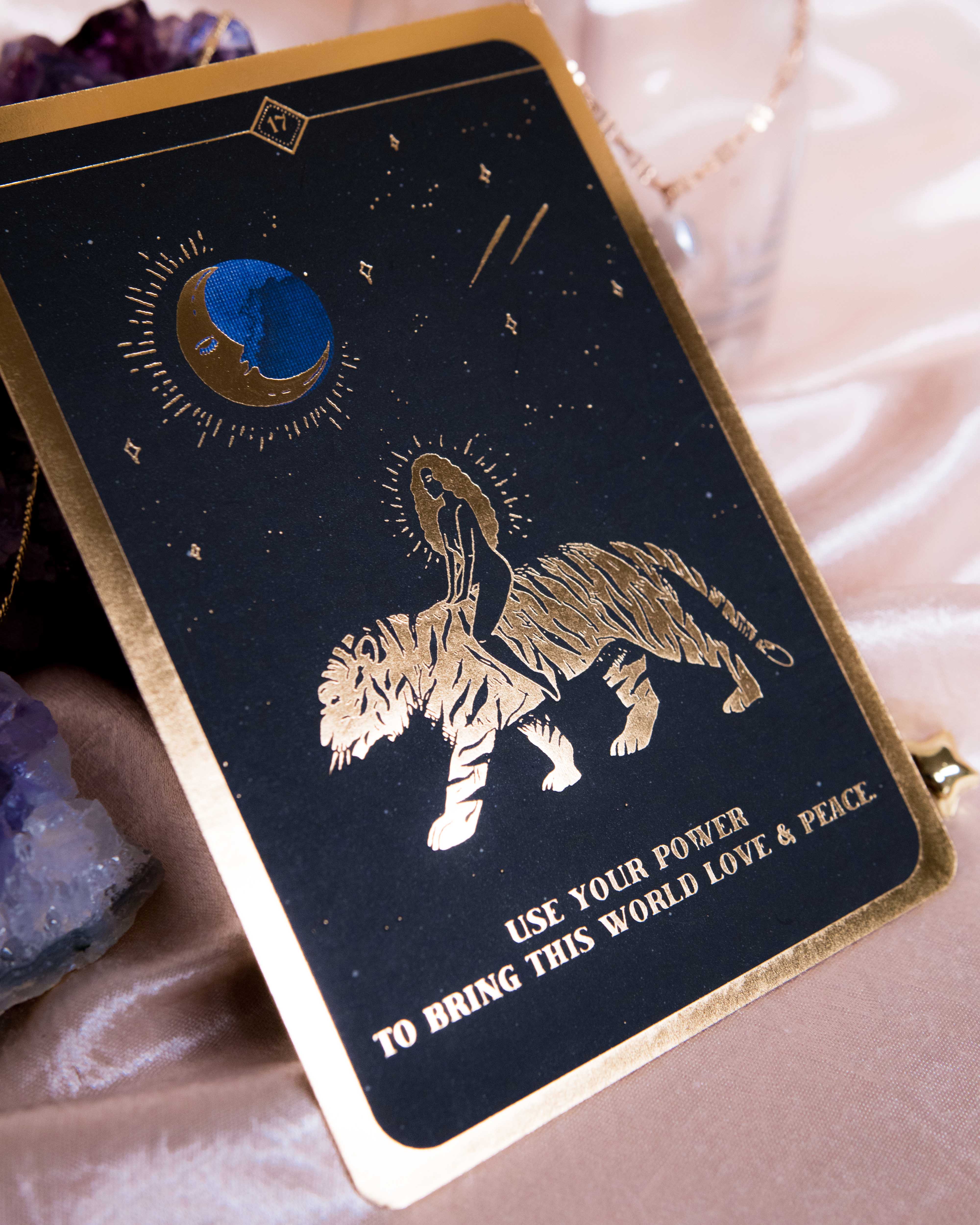 DreamyMoons - Wholesale Tarot Cards - Soul Whispers Gold Foiled 33 Card Deck6