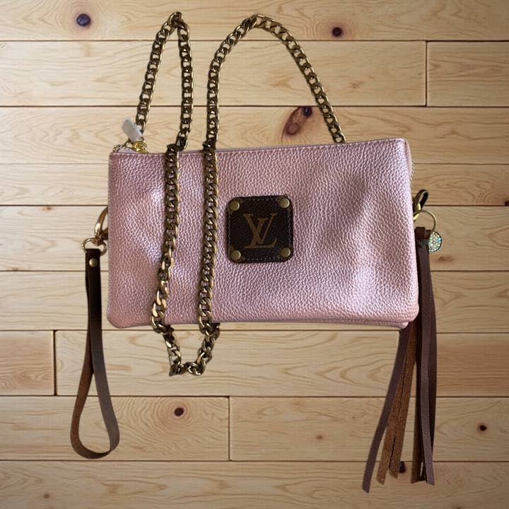 Metallic Blush Crossbody for wholesale by Junk And The Gypsy