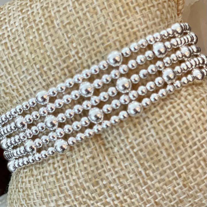 Zierlicher Silberstapel für den Großhandel von Marla Jade