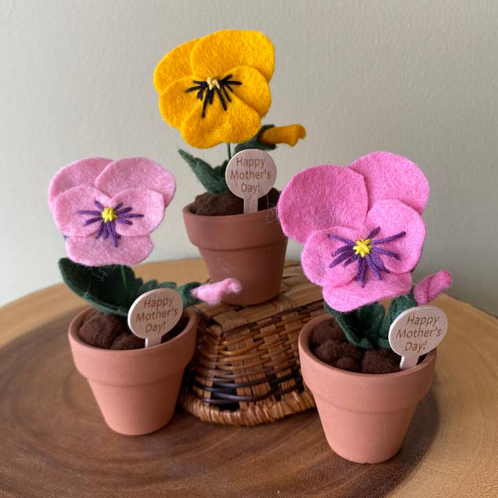 ForgetBKnot - Wholesale Artificial Flowers - Happy Mother’s Day Handmade Felt Flowers w/ Wooden Sign4