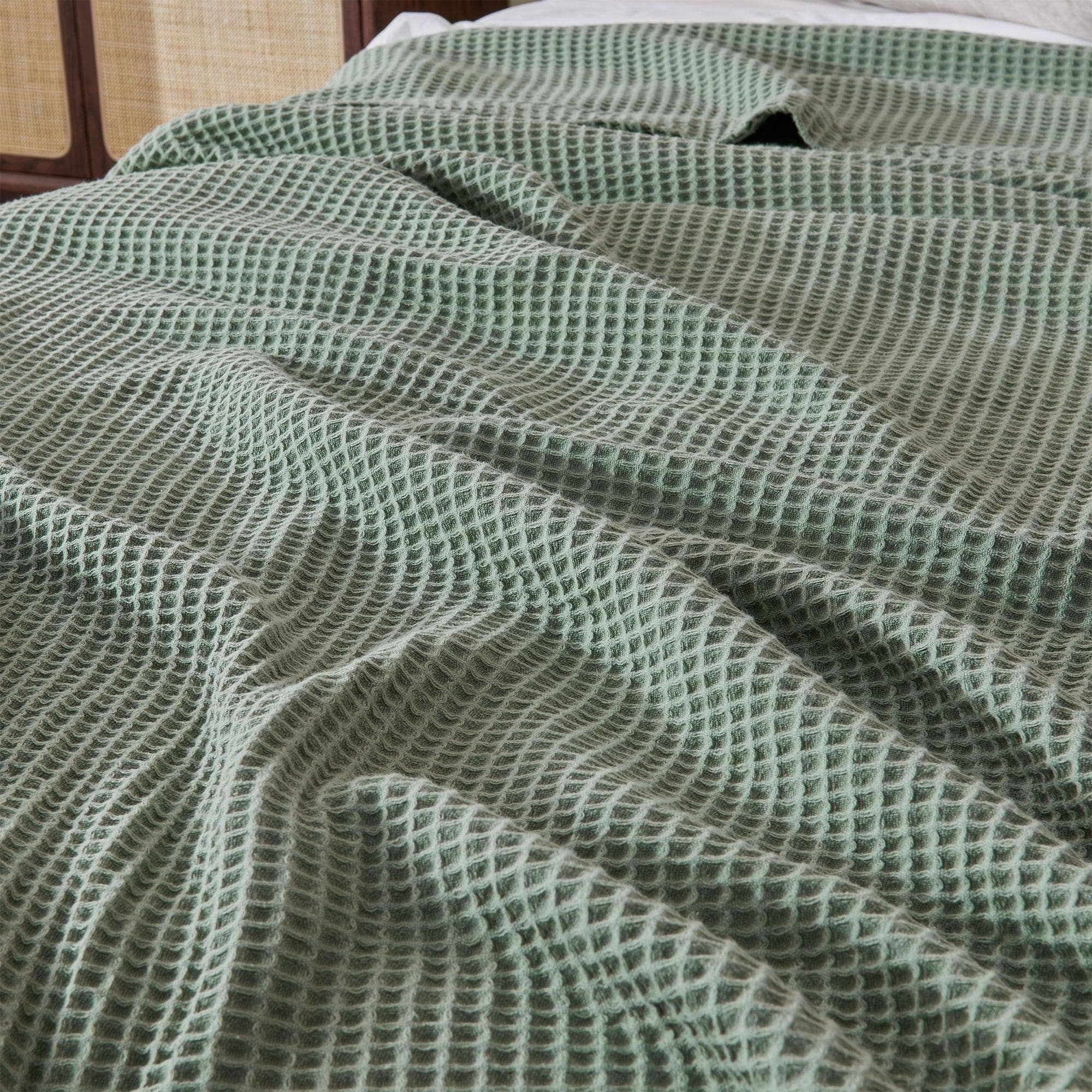 BH Collective - Wholesale Bedding Blanket - Bed Blanket - 100% Cotton Waffle Weave - Mikala Collection36