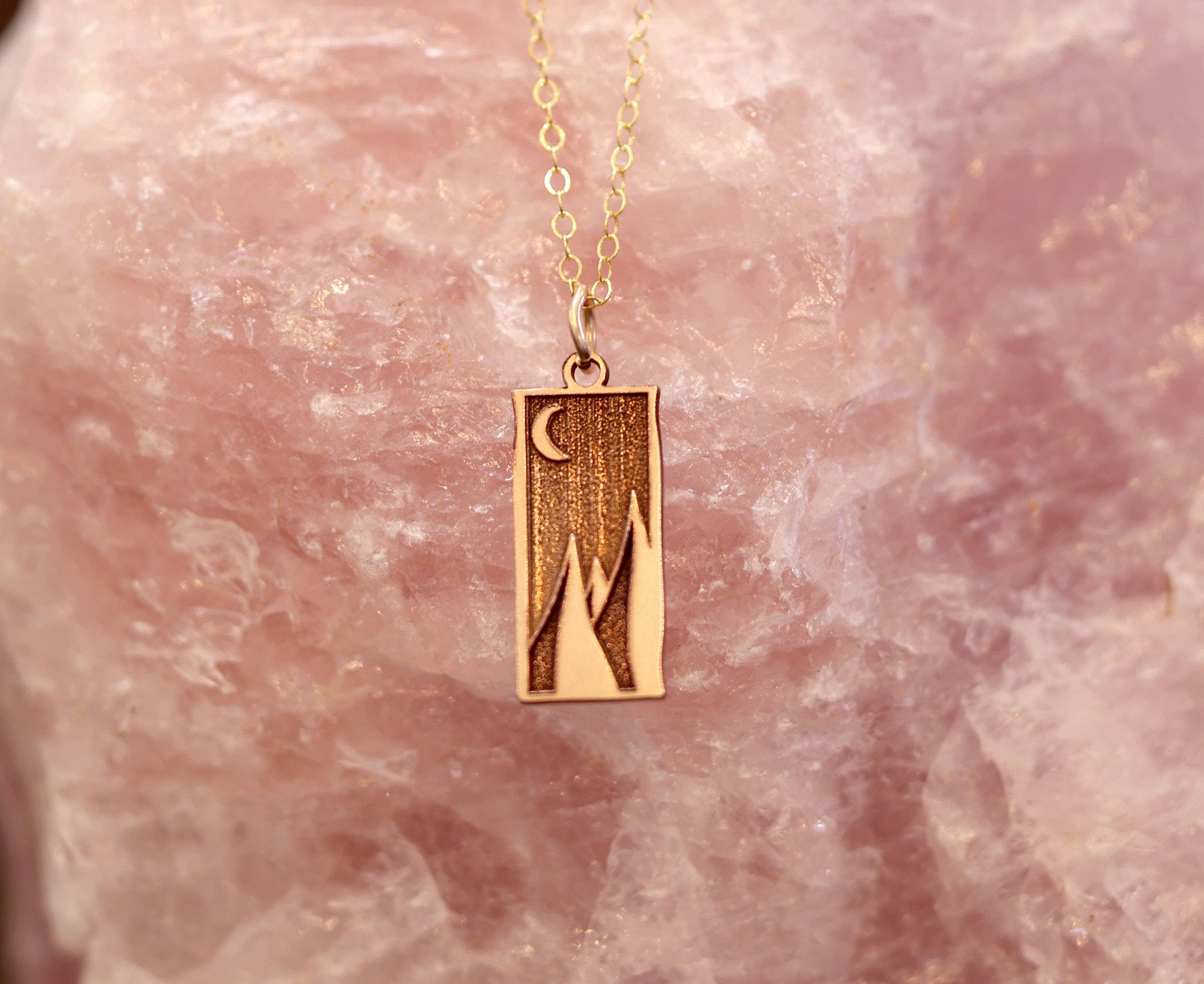 Altitude Jewelry - Venta al por mayor Collares con colgantes/abalorios - Mountain Dreams, lleno de oro2