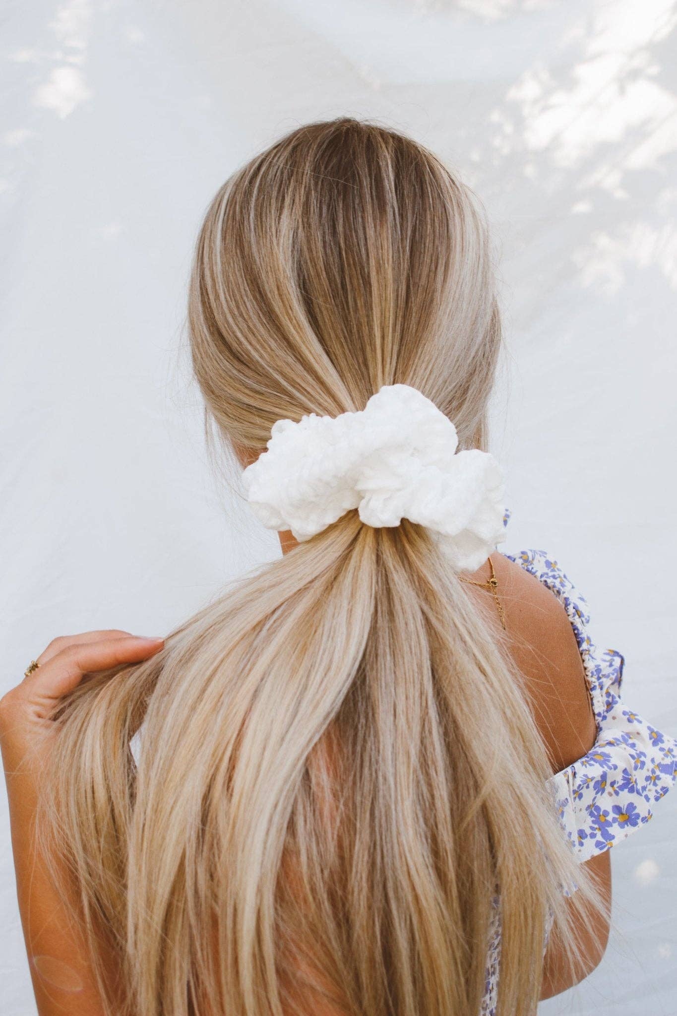 Shop Andi - Wholesale Scrunchie - Women’s - Pure White Jumbo Scrunchie