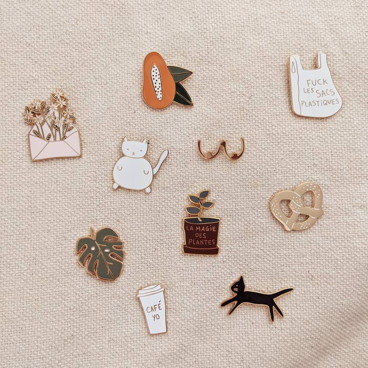 Mimi & August - Venta al por mayor Botón/prendedor - Pin esmaltado de carta llena de flores3