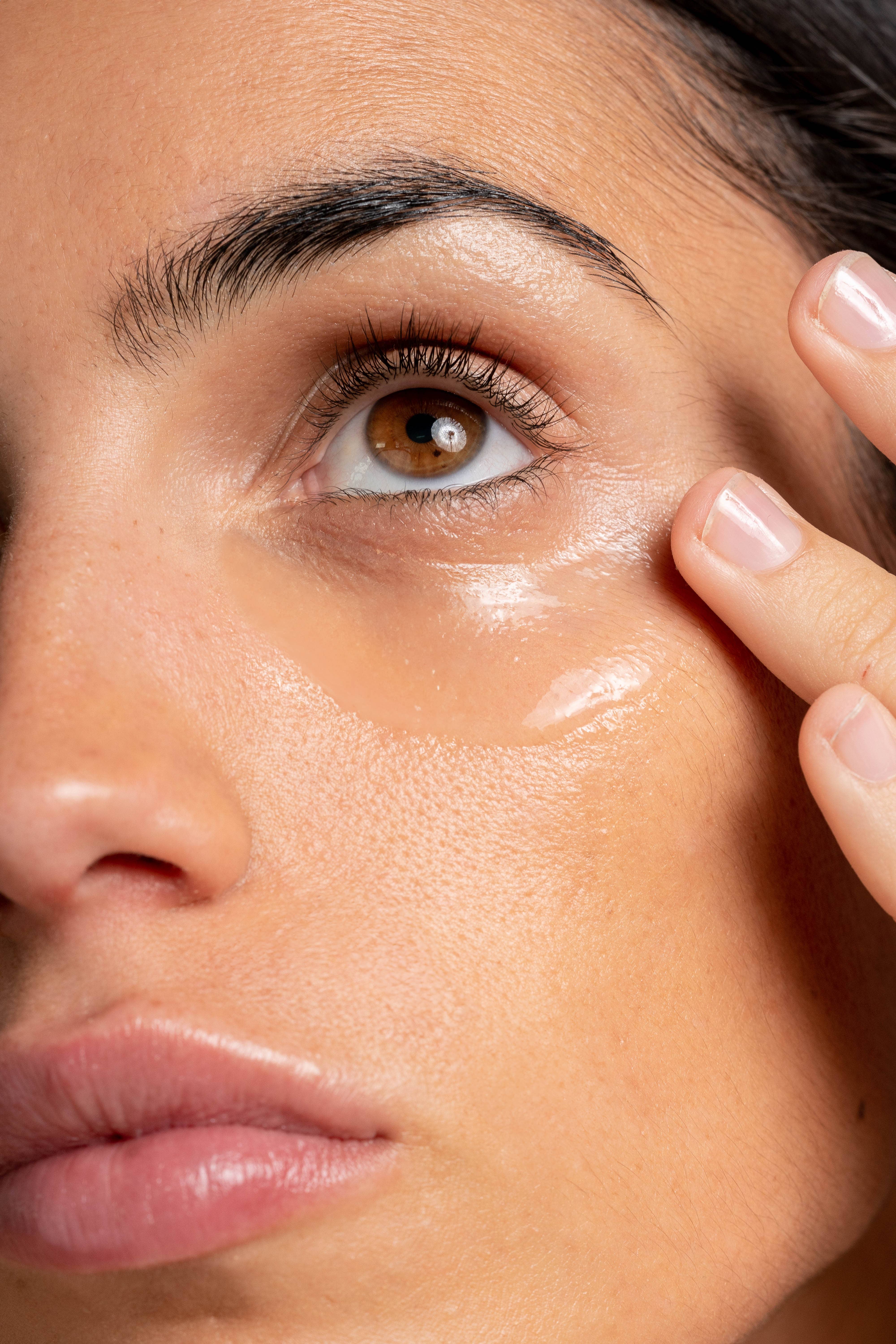 Koen Japan Beauty (Tertech Lab, SLU) – Creme/gel para os olhos por atacado – Sérum Radiância MIRU para Contorno dos Olhos e Lábios 30 ml1