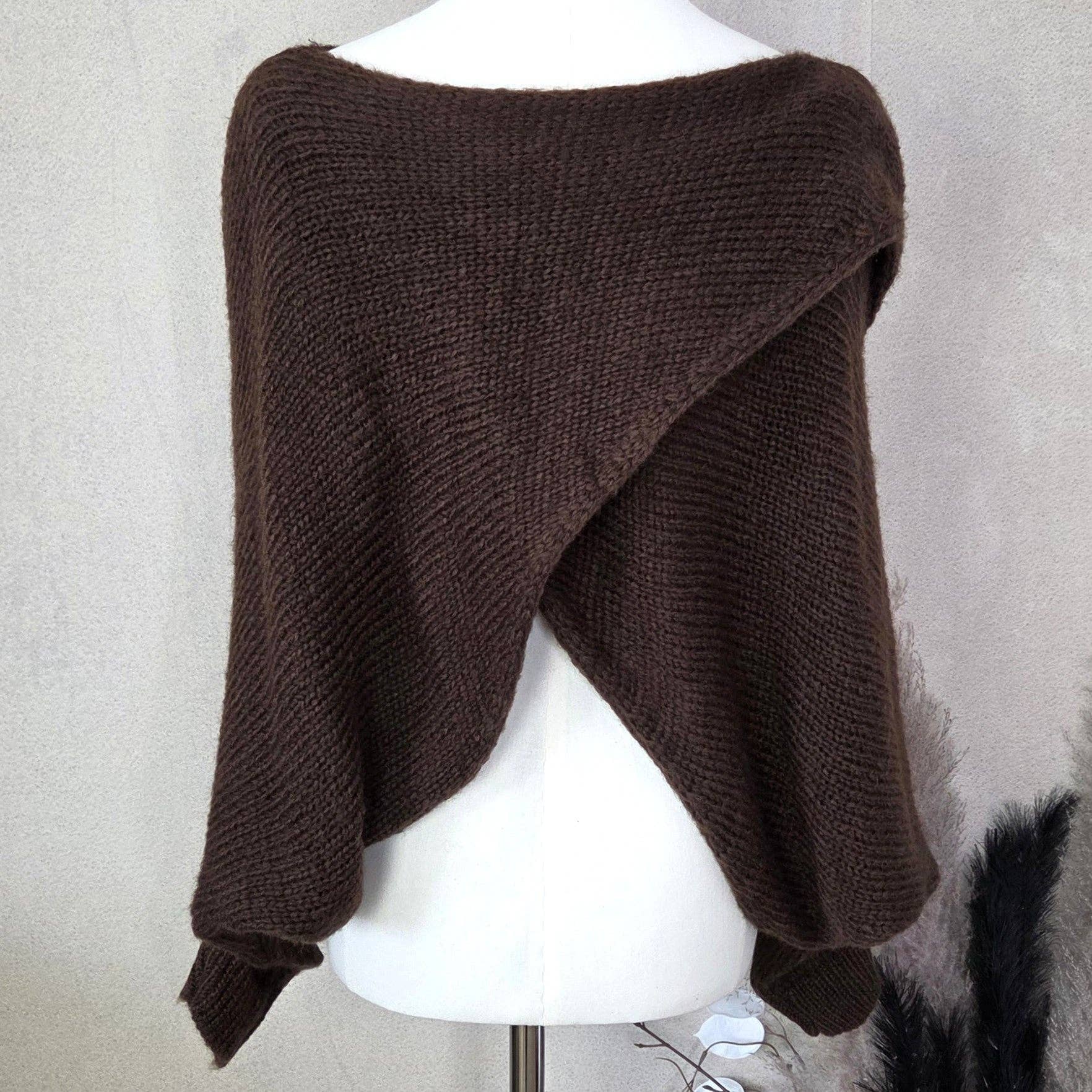 Tempest Designs – wholesale Knitted jumper – Women′s – Crossover cropped basic jumper (M-L)5