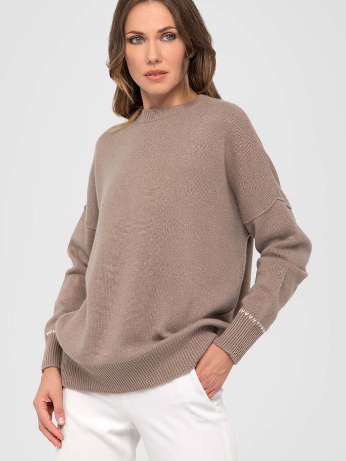 Oversize-Pullover mit Stickerei aus 100% Kaschmir für den Großhandel von Altex cashmere